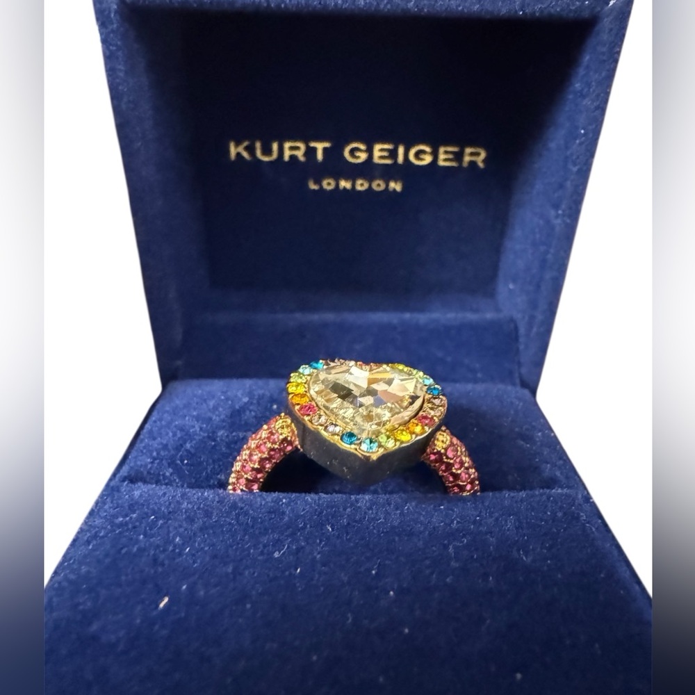 Kurt Geiger RAINBOW Heart Pave Cocktail Ring - Picture 6 of 7